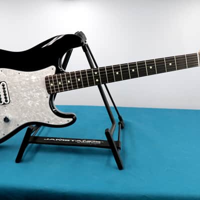 Fender Limited Edition Tom DeLonge Signature Stratocaster 2023 - Black image 1
