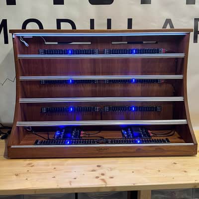 Uryan Modular 15U / 196HP Custom Series eurorack case with LED image 2