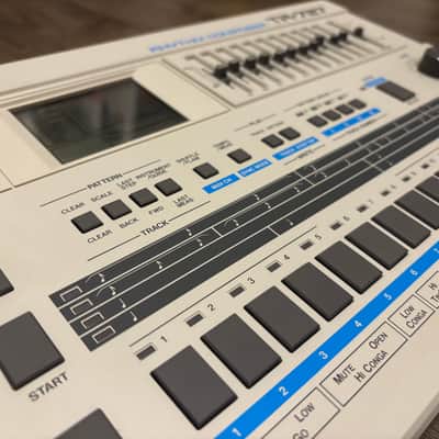 Roland TR-727 in mint condition