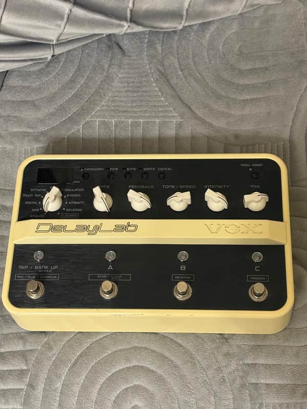 Vox DelayLab Guitar Pedal | Reverb