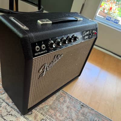 Fender Vibro Champ 6-Watt 1x8" Guitar Combo 1964 - 1967 - Black Panel image 2