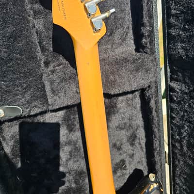 Fender Kurt Cobain Road Worn Jaguar - 3-Color Sunburst image 6