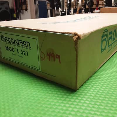 Rocktron Model 321 Stereo Compressor  Black image 2