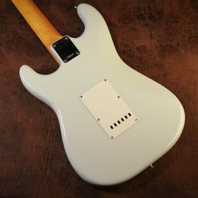 Fender American Vintage II 1965 Stratocaster in Sonic Blue image 5