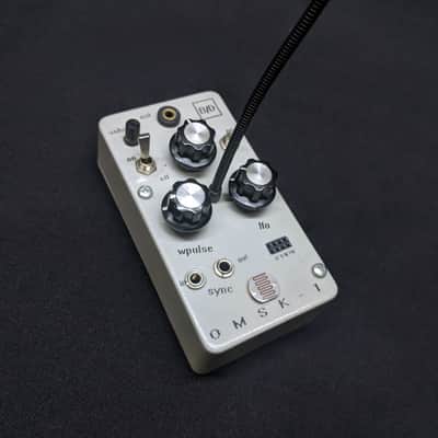 OMSK-1 – Light-Controlled Optical Drone Synth image 2