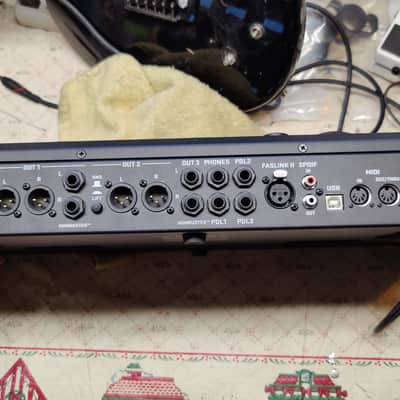 Fractal Audio FM9 Amp Modeler / FX Processor 2021 - 2023 - Black image 2
