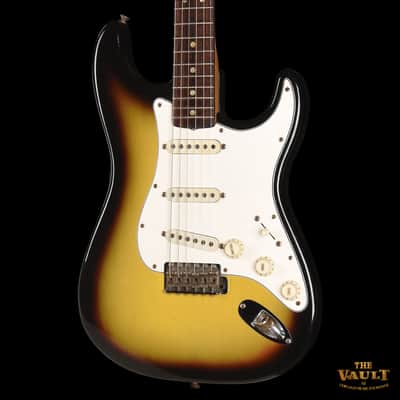 Fender Stratocaster Sunburst 1966 image 2