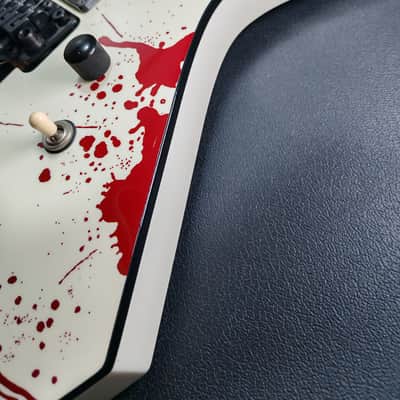 B.C. Rich Joey Jordison Signature Warlock Murderdolls - White Blood Splatter image 10