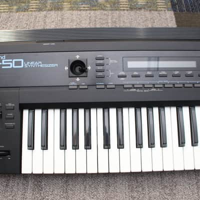 Roland D-50 Synthesizer image 2