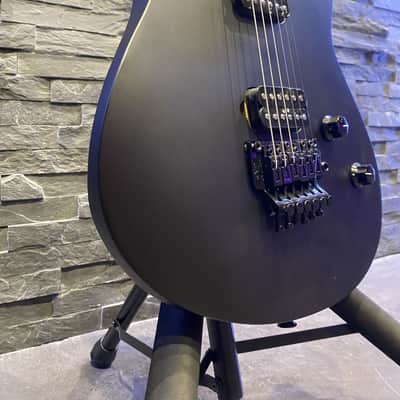 EVH Wolfgang WG Standard with Baked Maple Neck 2021 - Bomber Black image 3