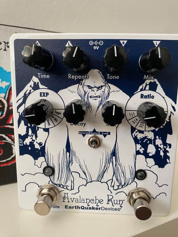 EarthQuaker Devices Avalanche Run Reverb & Delay - Limited Edition