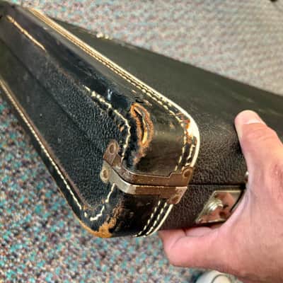 1966 Fender bass tolex hardcase image 4