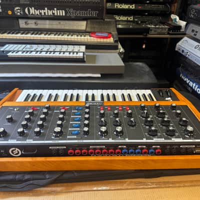 Voyager MOOG Minimoog Old School 100% Analog Synth / 44keys in box //ARMENS Bild 3