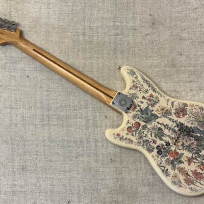 2020 Shawn Mendes Foundation Musicmaste Floral Design HS Limited Edition Out of Production CLEAN + Fender G&G Deluxe Hardshell Case image 12