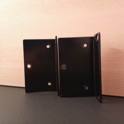 Original rack ears for Roland Jv 1080 / Jv 2080  (probably also for Xv3080/5080)