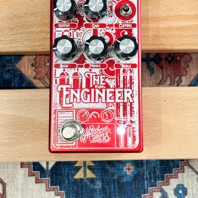 Matthews Effects The Engineer 2010 Red image 3