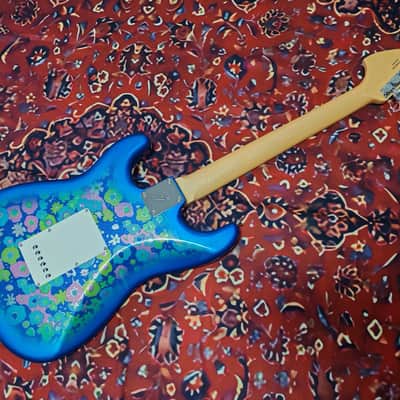 *NEW IN BOX* 2025 Fender Japan Limited Edition Stratocaster Blue Flower - low tariffs image 13