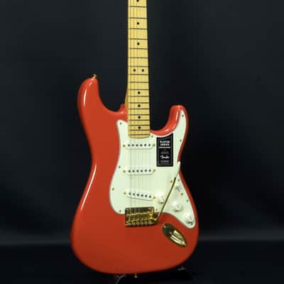 Fender Limited Edition Player Series Stratocaster Fiesta Red Gold Hardware (04/26) image 2