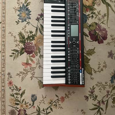 Behringer DeepMind 6 37-Key 6-Voice Polyphonic Analog Synth 2017 - Present - Black image 3