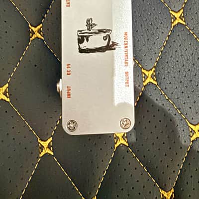 One Control Honey Bee OD 4K Mini 2023 Custom Red image 3