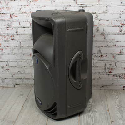 Mackie - C300 300w Powered Speaker w/Cover - USED image 6