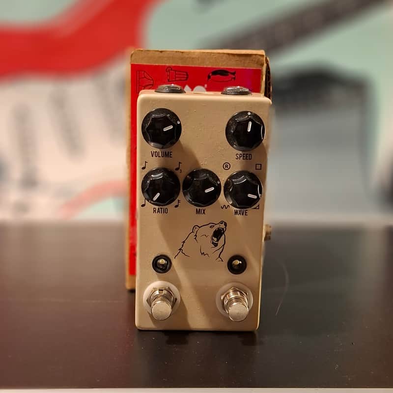 JHS Kodiak Tremolo image 1