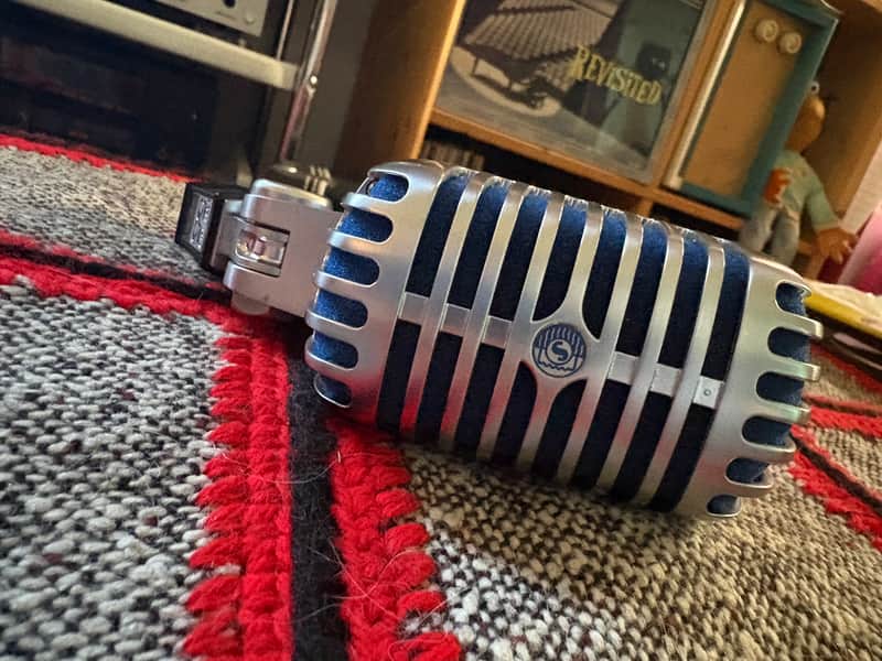 Shure Super 55 Deluxe Supercardioid Dynamic Microphone