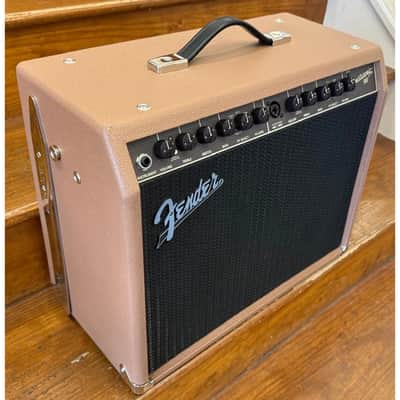 SECONDHAND Fender Acoustasonic 90 Acoustic Amplifier inc. Cover and Footswitch image 2