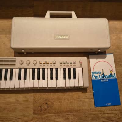 Yamaha • PS-1 Portasound Keyboard (1980) w/Carrying case vintage retro 80's lo-fi lofi