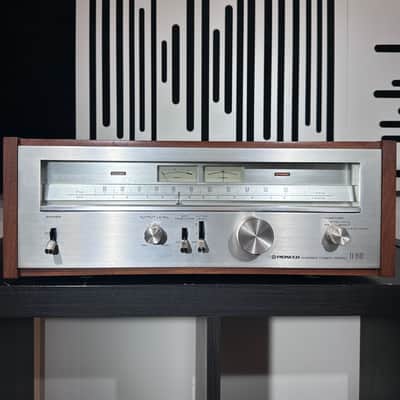 Pioneer TX-9500 am/fm Stereo Tuner 1975 Silver image 2