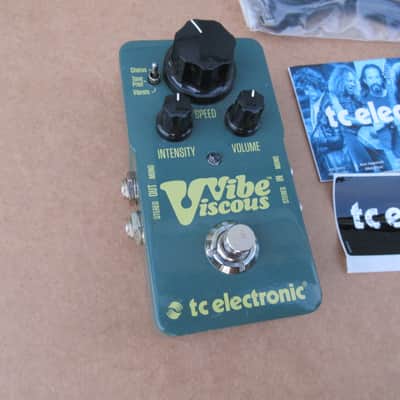 TC Electronic Viscous Vibe Guitar Pedal with Box Manual Cord Etc Univibe Pedal image 5
