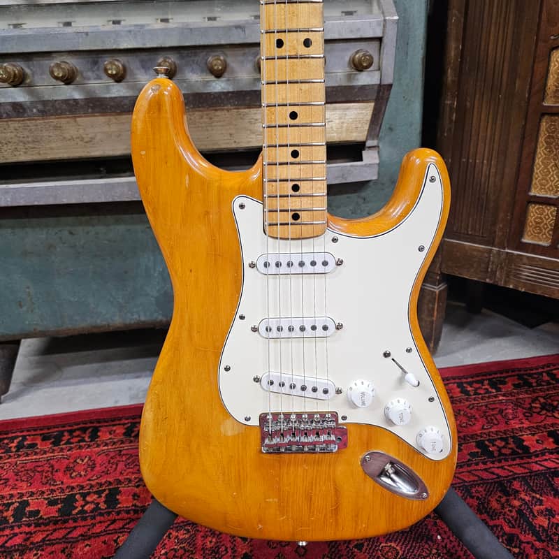 1975 Fender Stratocaster  Natural image 1