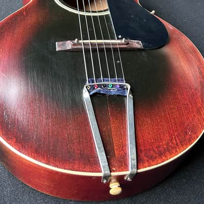 Vintage Gibson Small-Body Archtop Acoustic Guitar Sunburst Kalamazoo MI c.1940s image 2