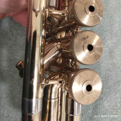 Vintage Olds Ambassador Cornet - gleaming finish image 9