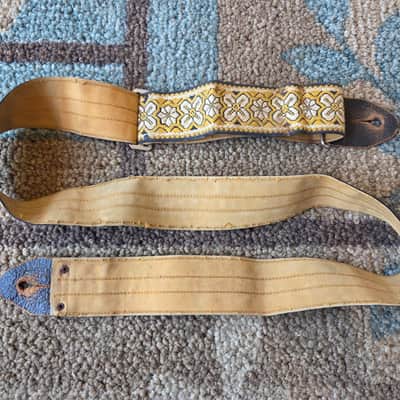 Vintage 1960's Ace-Style Guitar Strap! Yellow Floral Pattern, Metal Buckle! Rare, Original Case Candy! image 4