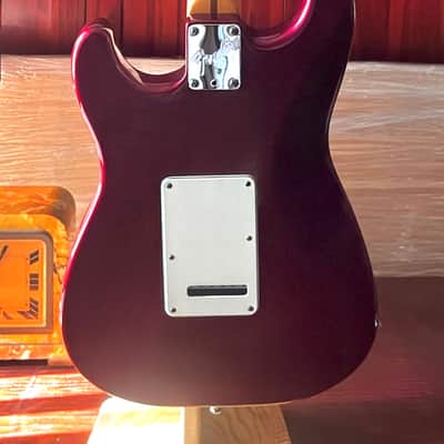 Fender 40th anniversary American Stratocaster 1996 - Candy apple red image 7