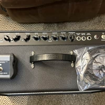 Fender Hot Rod Deville III 2x12 Combo,Footswitch/Cables Powercord,Near Mint.1,Owner. image 3