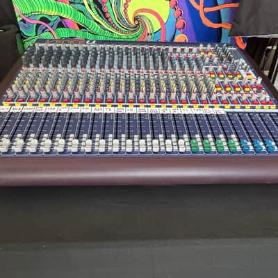 Midas Venice U24 24-Channel Mixing Console / USB Interface 2012 - 2016 - Blue image 7
