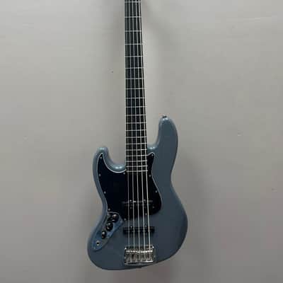 G&L USA JB5 LEFTY 5-String Electric Bass 2024 - Pearl Grey image 2