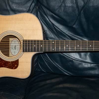 Taylor 210ce 2022 - Satin Natural image 2