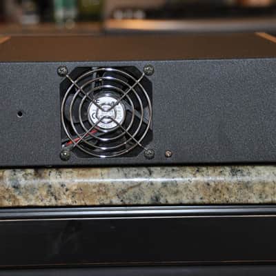 Eden WT400 Hybrid Bass Amplifier Head image 3