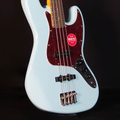 Squier Classic Vibe '60s Jazz Bass, Laurel FB, Daphne Blue image 4