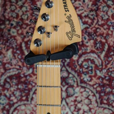 Fender Deluxe Stratocaster HS 2019 - Tobacco Sunburst image 4