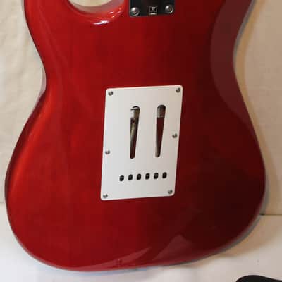 Squier Standard Stratocaster 2006 with Rosewood Fretboard in HS Case - Cherry Sunburst image 12