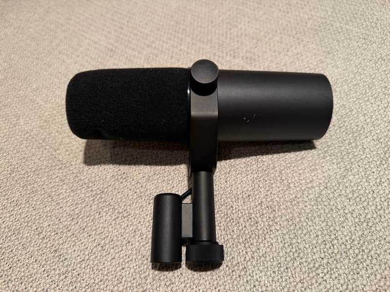Shure SM7B Cardioid Dynamic Microphone