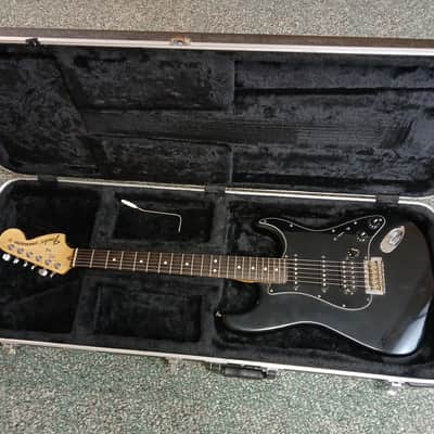 Fender Highway One Stratocaster HSS with Rosewood Fretboard 2006 - 2011 - Flat Black image 10