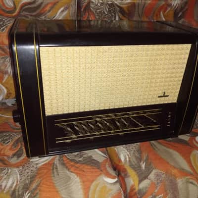 Siemens Spezialsuper 52 1952 Brown image 2
