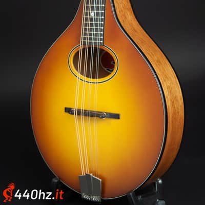 Eastman PCH-M104 A-Style Oval-Hole Mandolin - Goldburst image 3