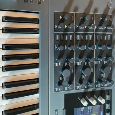 Waldorf Quantum 61-Key Hybrid Synthesizer 2017 - Present - Black image 5