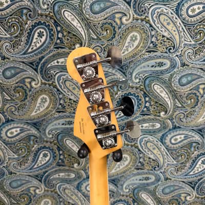 Fender Limited Edition Gold Foil Jazz Bass Black Sparkle image 4